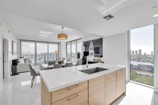 16385 Biscayne Blvd, North Miami Beach, FL 33160 - Photo 12