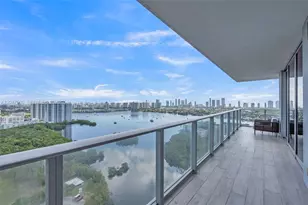 16385 Biscayne Blvd, North Miami Beach, FL 33160 - Photo 2