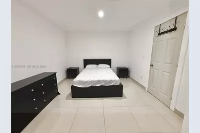 947 NE 149th St #0, Miami, FL 33161 - Photo 12