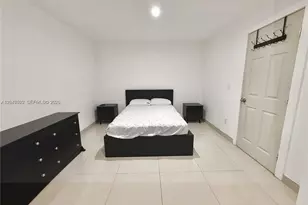 947 NE 149th St, Miami, FL 33161 - Photo 12