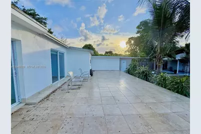 947 NE 149th St #0, Miami, FL 33161 - Photo 34