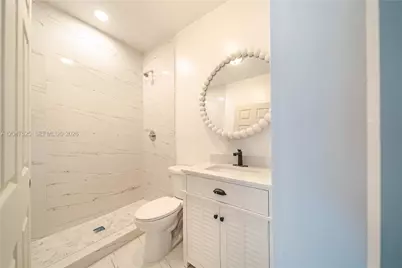 20200 NE 14th Ave, Miami, FL 33179 - Photo 30