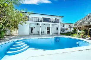 20200 NE 14th Ave, Miami, FL 33179 - Photo 4
