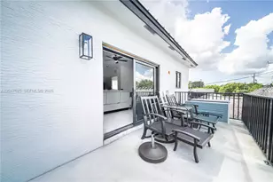 20200 NE 14th Ave, Miami, FL 33179 - Photo 20