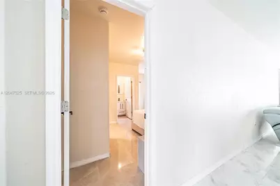20200 NE 14th Ave, Miami, FL 33179 - Photo 10