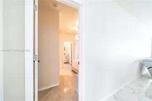 20200 NE 14th Ave, Miami, FL 33179 - Photo 10