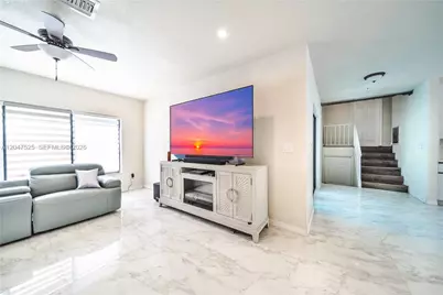 20200 NE 14th Ave, Miami, FL 33179 - Photo 8