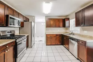 3232 NW 121st Ave, Sunrise, FL 33323 - Photo 4