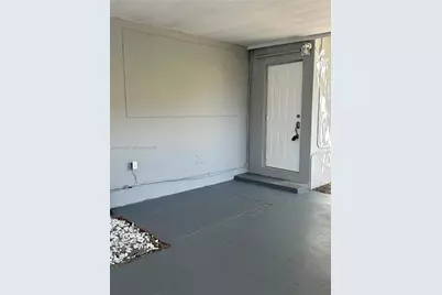 257 W 45th St #2, Hialeah, FL 33012 - Photo 4