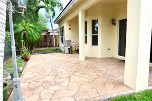 3488 NE 1st St, Homestead, FL 33033 - Photo 32