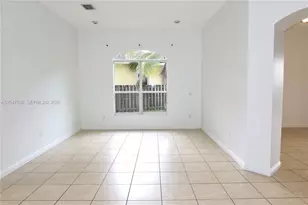3488 NE 1st St, Homestead, FL 33033 - Photo 2