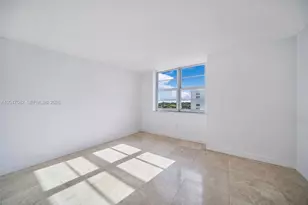 5701 Collins Ave, Miami Beach, FL 33140 - Photo 14