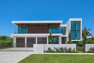 1099 NE 4th Ave, Boca Raton, FL 33432 - Photo 2