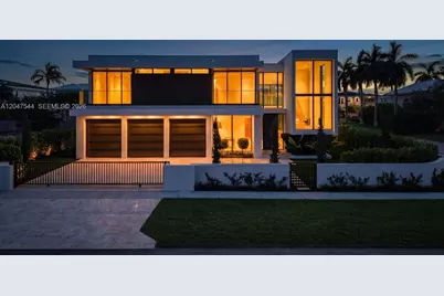 1099 NE 4th Ave, Boca Raton, FL 33432 - Photo 4