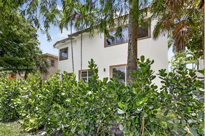 12410 SW 1st St, Plantation, FL 33325 - Photo 46
