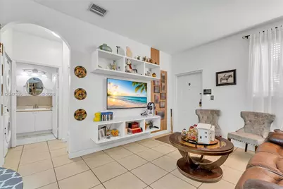 17820 NW 73rd Ave #103-1, Hialeah, FL 33015 - Photo 10