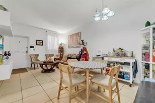 17820 NW 73rd Ave, Hialeah, FL 33015 - Photo 14