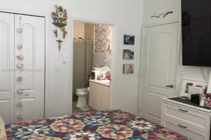 17820 NW 73rd Ave, Hialeah, FL 33015 - Photo 14