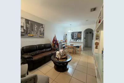 17820 NW 73rd Ave #103-1, Hialeah, FL 33015 - Photo 8