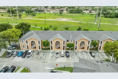 17820 NW 73rd Ave #103-1, Hialeah, FL 33015 - Photo 28