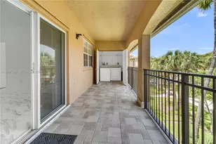 215 SW 117th Terrace, Pembroke Pines, FL 33025 - Photo 24