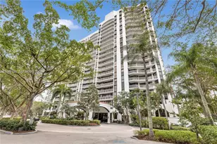 3640 Yacht Club Dr, Aventura, FL 33180 - Photo 48