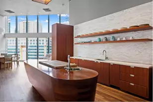 1300 Brickell Bay Dr, Miami, FL 33131 - Photo 22