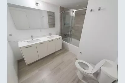 1300 Brickell Bay Dr #1110, Miami, FL 33131 - Photo 8
