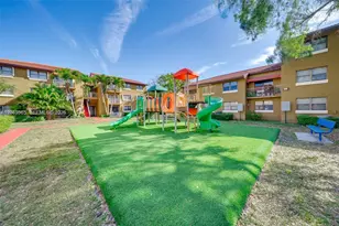 15630 SW 80th St, Miami, FL 33193 - Photo 22