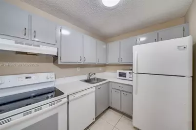 15630 SW 80th St #I-302, Miami, FL 33193 - Photo 2