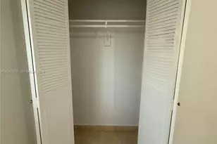 1305 W 53rd St, Hialeah, FL 33012 - Photo 22