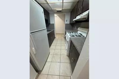 1305 W 53rd St #406, Hialeah, FL 33012 - Photo 2