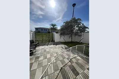 20368 NW 4th Path, Miami Gardens, FL 33169 - Photo 38