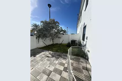 20368 NW 4th Path, Miami Gardens, FL 33169 - Photo 36