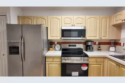 11432 NW 48th Ter, Doral, FL 33178 - Photo 6