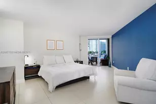 1700 NW N River Dr, Miami, FL 33125 - Photo 2