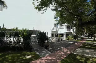 1990 Marseille Dr, Miami Beach, FL 33141 - Photo 22