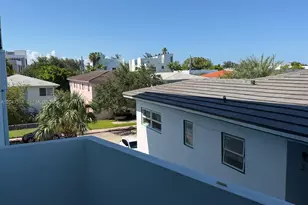 1990 Marseille Dr, Miami Beach, FL 33141 - Photo 18