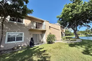 2151 NW 96th Terrace, Pembroke Pines, FL 33024 - Photo 2