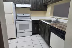482 NW 165th St Rd, Miami, FL 33169 - Photo 2