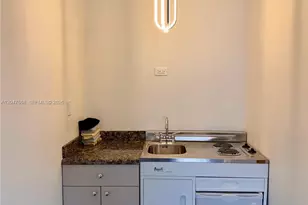 1158 NW 34th Ave, Miami, FL 33125 - Photo 4