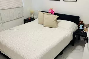 8715 SW 152nd Ave, Miami, FL 33193 - Photo 4