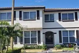 8715 SW 152nd Ave, Miami, FL 33193 - Photo 2