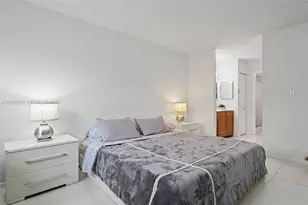 1251 SW 125th Ave, Pembroke Pines, FL 33027 - Photo 12
