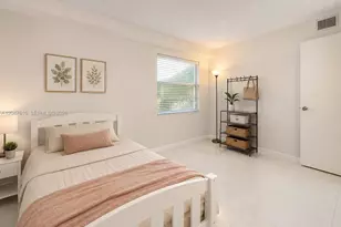 1251 SW 125th Ave, Pembroke Pines, FL 33027 - Photo 8