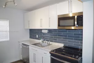 5465 N Andrews Ave, Oakland Park, FL 33309 - Photo 1
