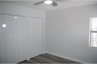 5465 N Andrews Ave, Oakland Park, FL 33309 - Photo 10