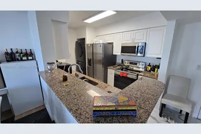 [Address not provided], Miami, FL 33131 - Photo 4