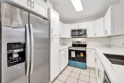 5028 SW 121st Ave, Cooper City, FL 33330 - Photo 6