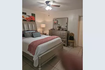 8805 NW 113th St, Hialeah Gardens, FL 33018 - Photo 18